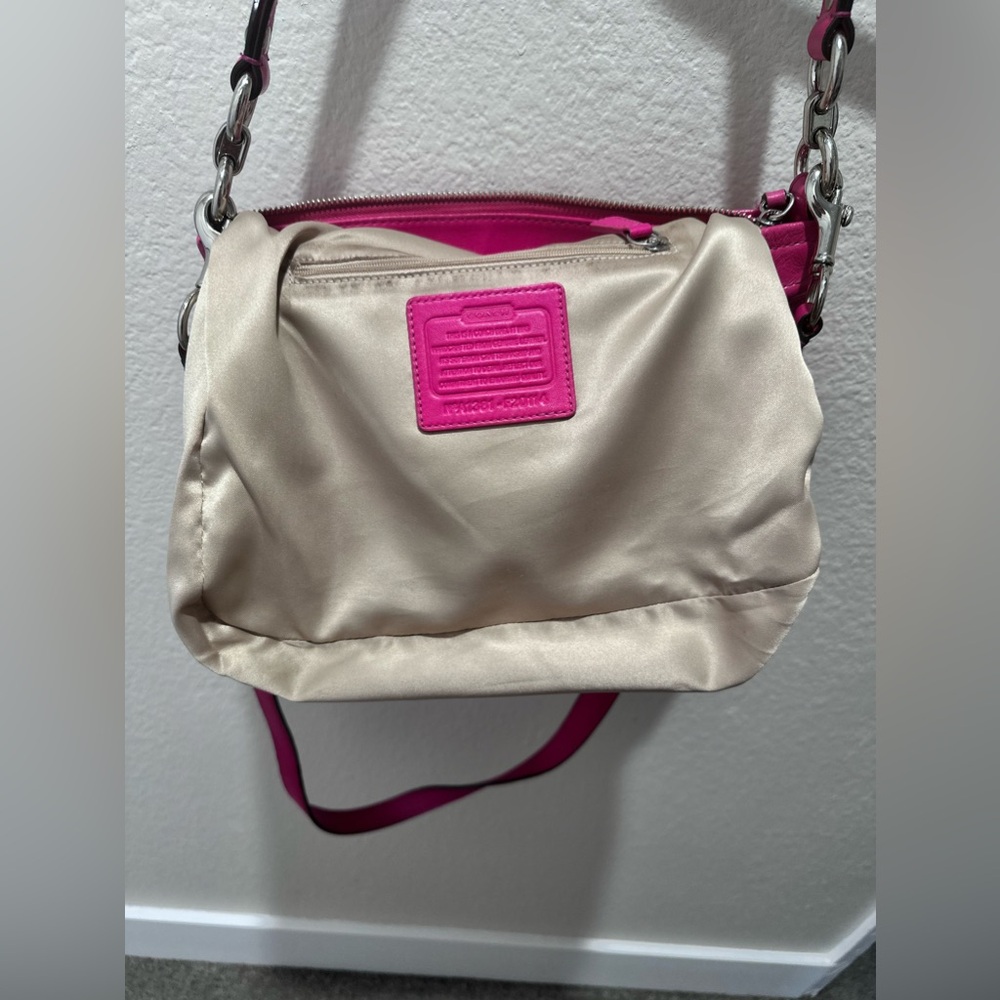 Pink Coach Hobo Bag - Picture 16 of 16